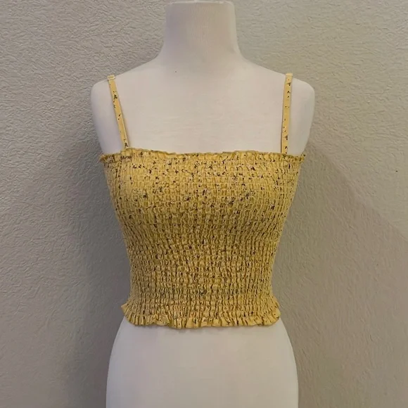 Brandy Melville Ally Yellow Crop Top - Picture 2 of 3
